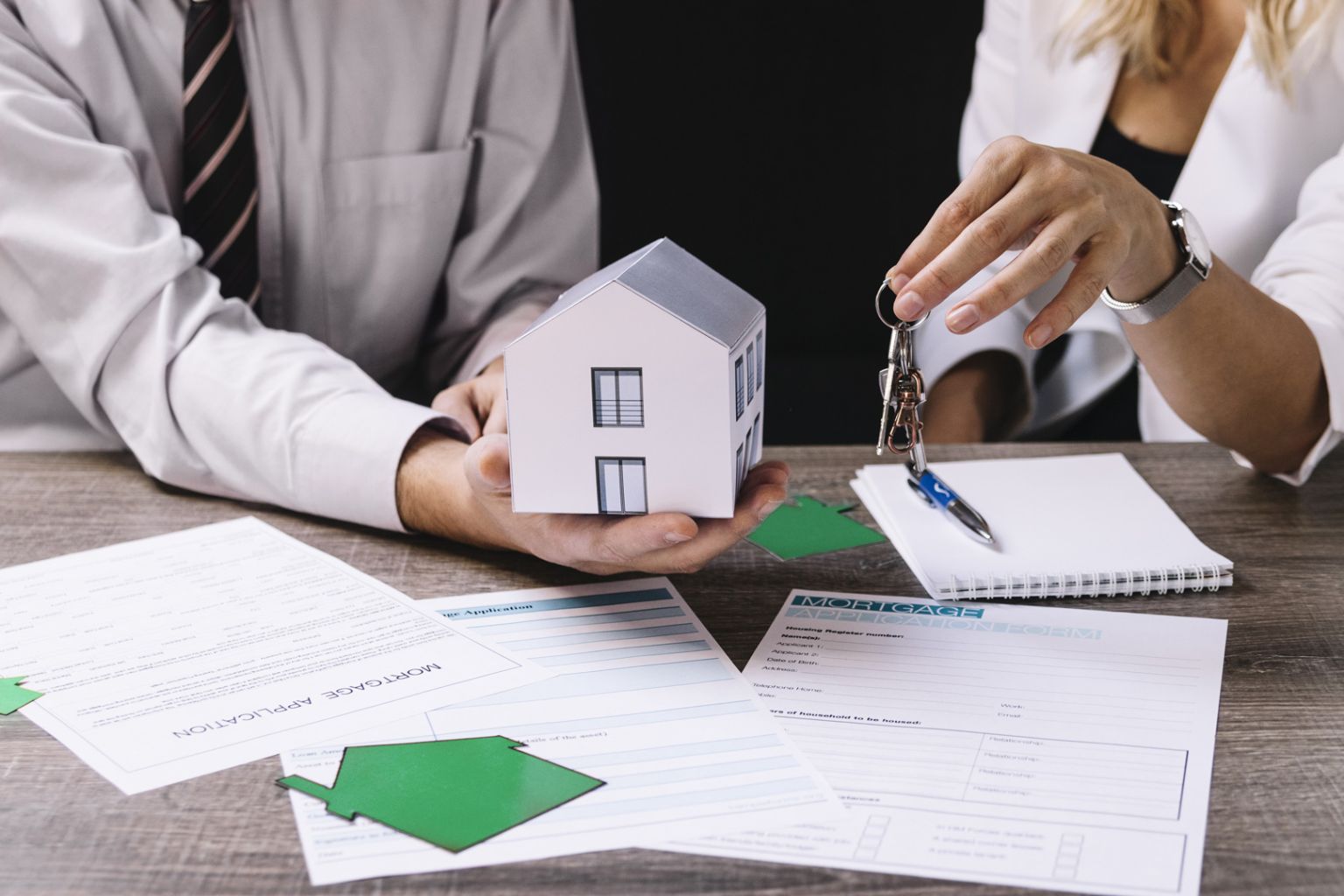 Invertir-en-bienes-raices-contrato-blog