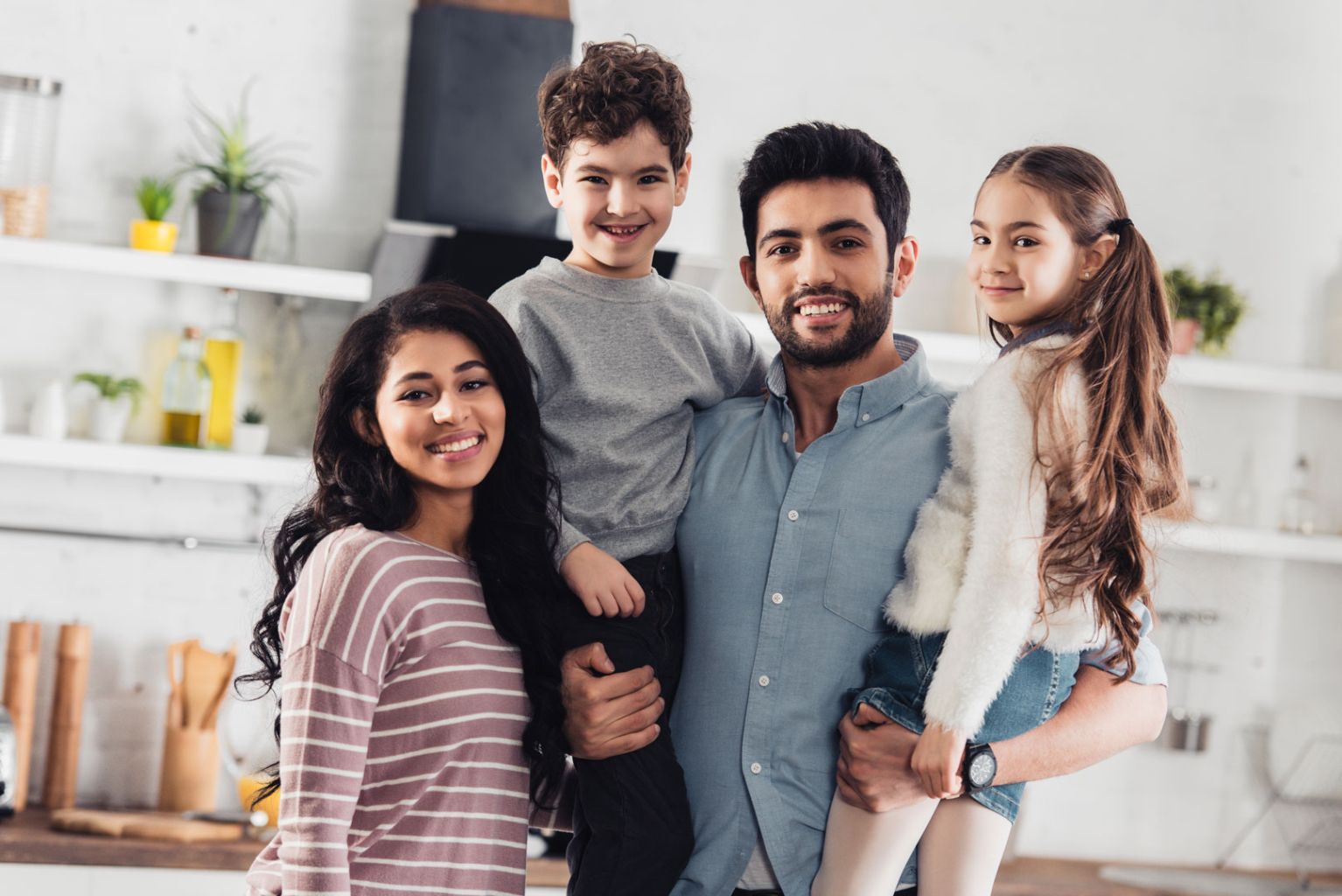 Calidad-de-vida-familia-feliz-completa